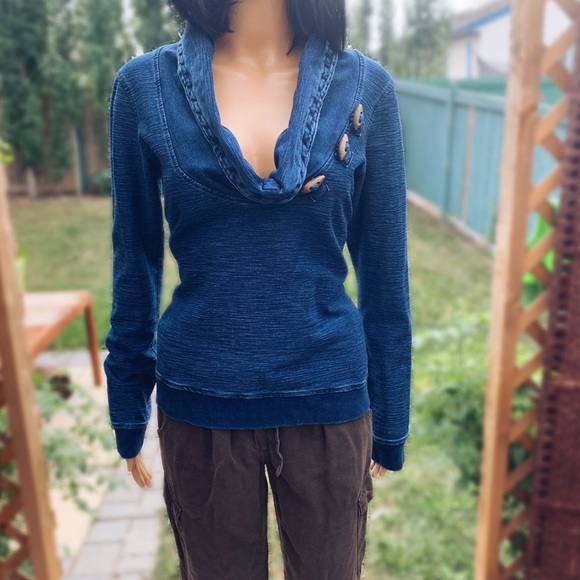 Maison Scotch Home Alone Collared Sweater - Picture 6 of 14